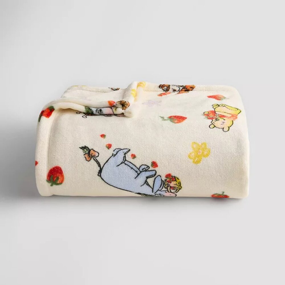 NEW DISNEY WINNIE THE POOH BERRIES & FRIENDS PLUSH THROW BLANKET THE BIG ONE NWT